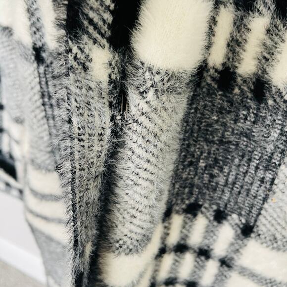 Cyrus Black and White Plaid Midi Jacket Cozy Soft Pockets Coat - Picture 5 of 11